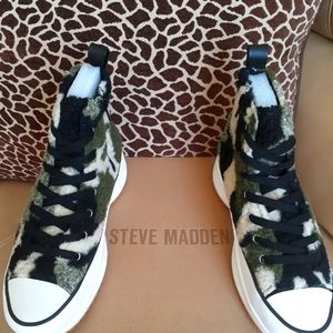 Steve Madden Sneakers